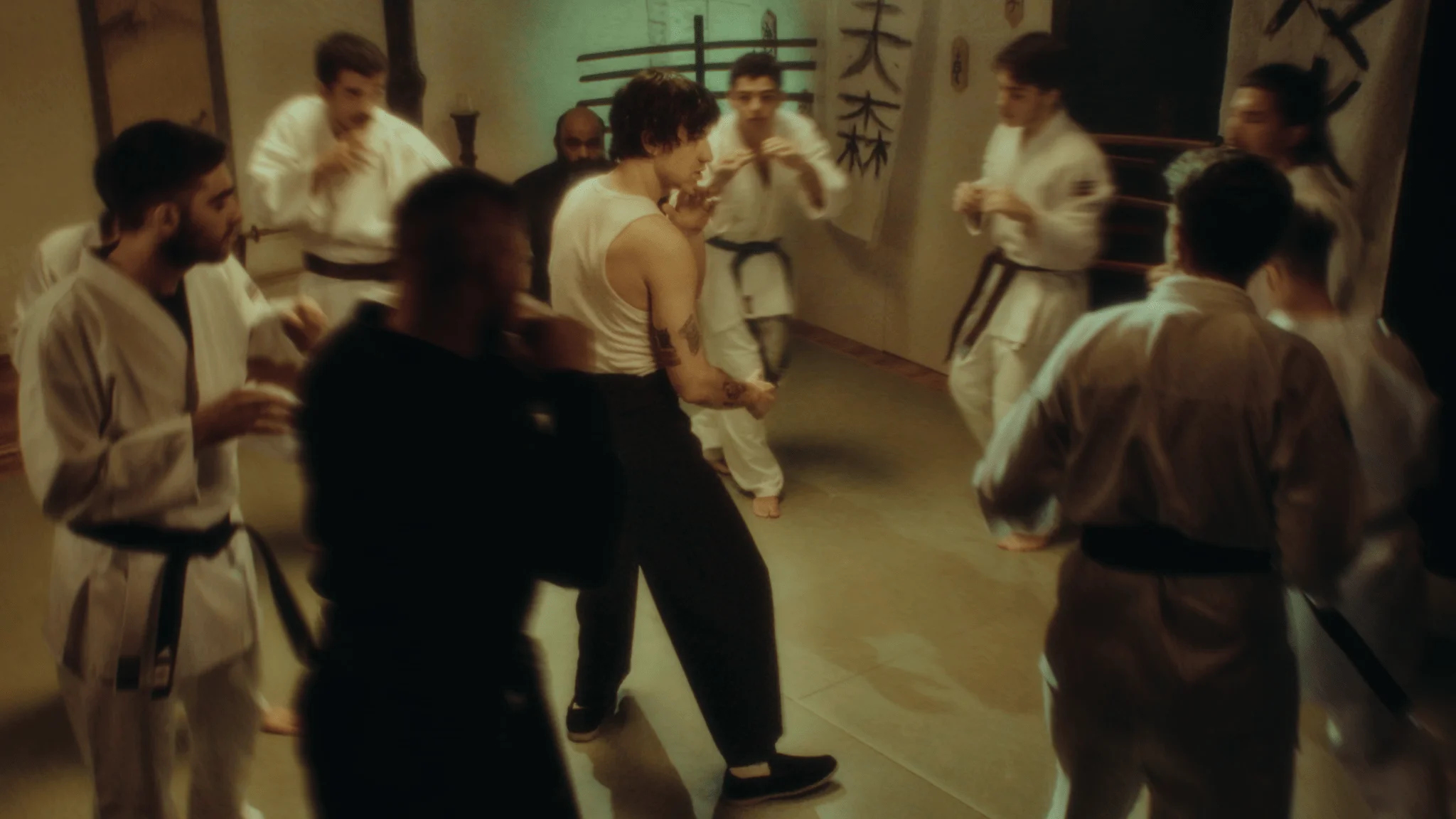 BEGE - BRUCE LEE still 6